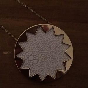 House of Harlow Sunburst necklace